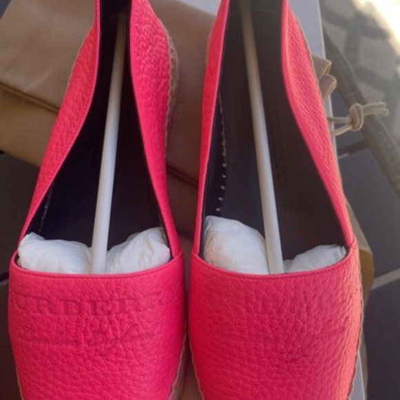 Burberry Neon Pink Hodgeson Logo Espadrilles - Picture 4 of 7